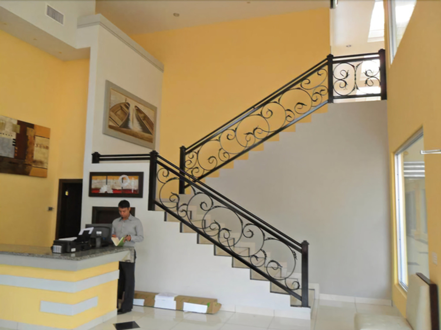 Others 3, Hotel Italia, La Ceiba