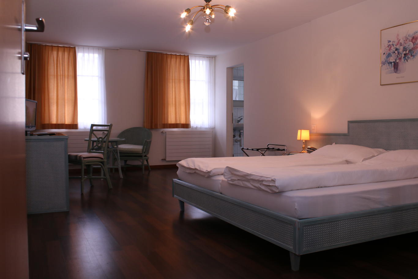 Bedroom 1, Hotel Adler, Entlebuch