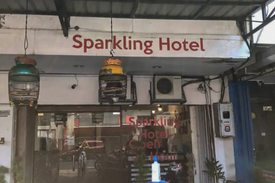 Exterior & Views 1, Sparkling Hotel RedPartner, Surabaya