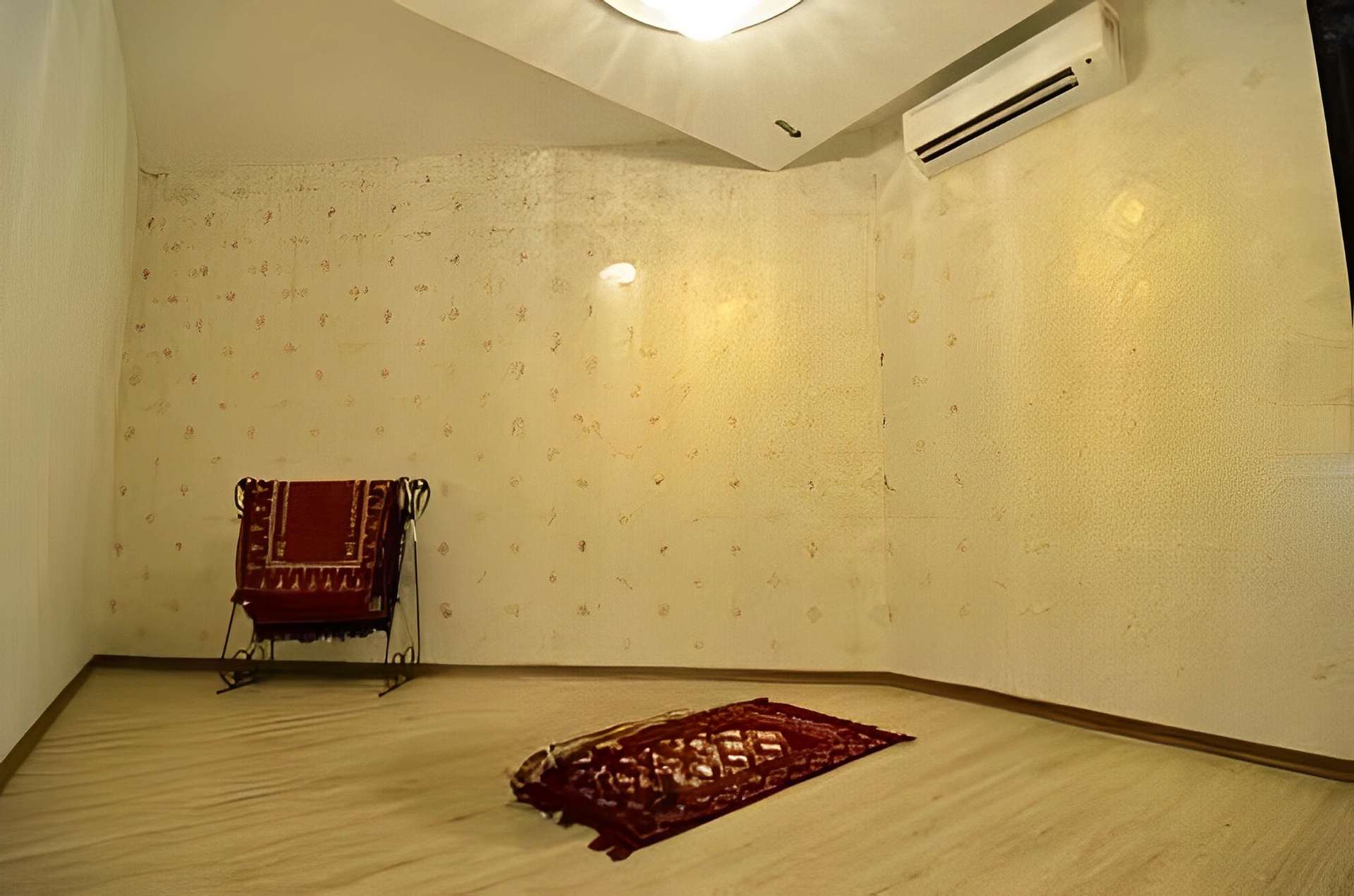 Business Facilities 2, Hotel Zamsaham, Kulaijaya