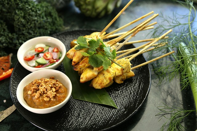 Sate Matang: Kuah Kaldu dan Bumbu Kacang yang Menghangatkan