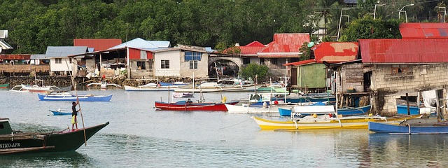 First steps: the Brunei River crossing and how to move between water-village neighborhoods