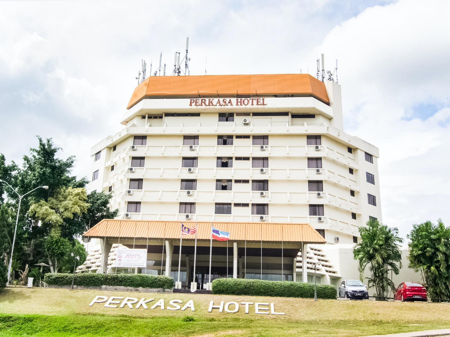 Exterior & Views 1, OYO 89693 Perkasa Hotel Keningau, Keningau