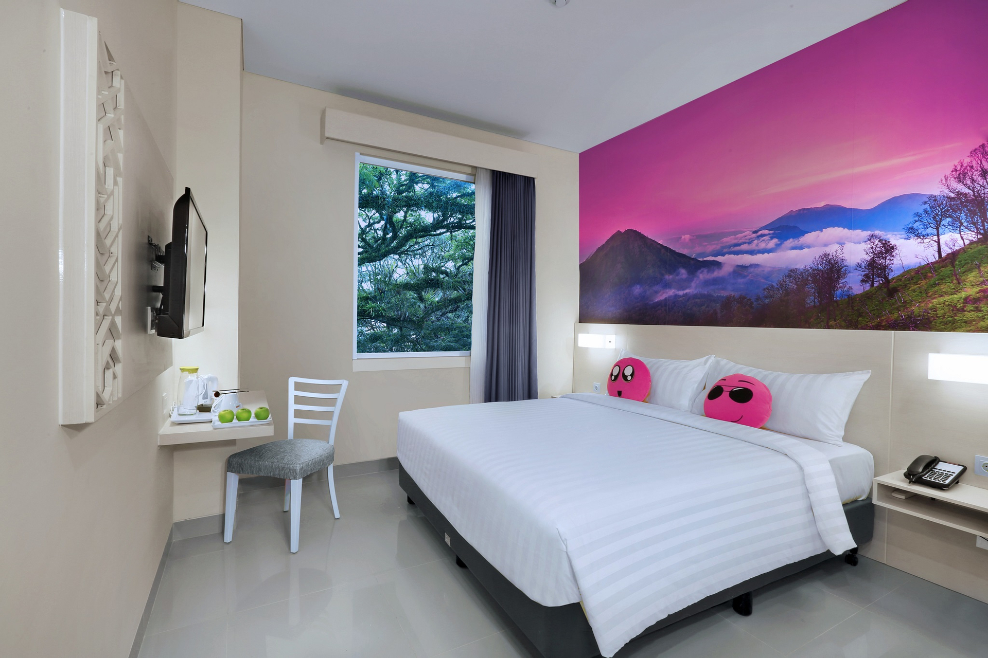 Kamar Superior King atau Ranjang Lain