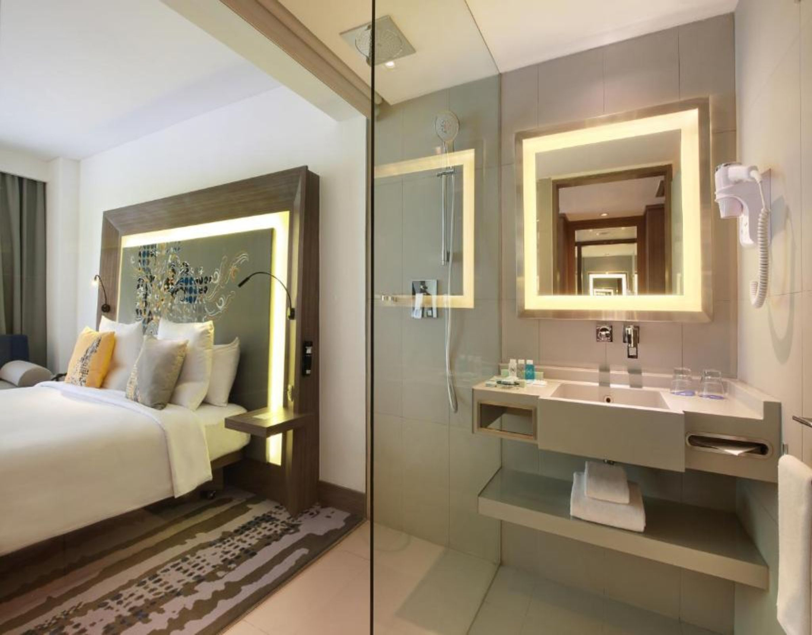 Kamar dengan Ranjang King atau Lainnya