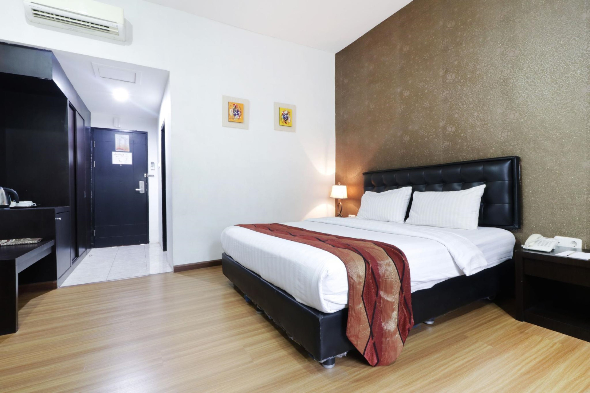 Kamar Deluks Other atau Ranjang Lain