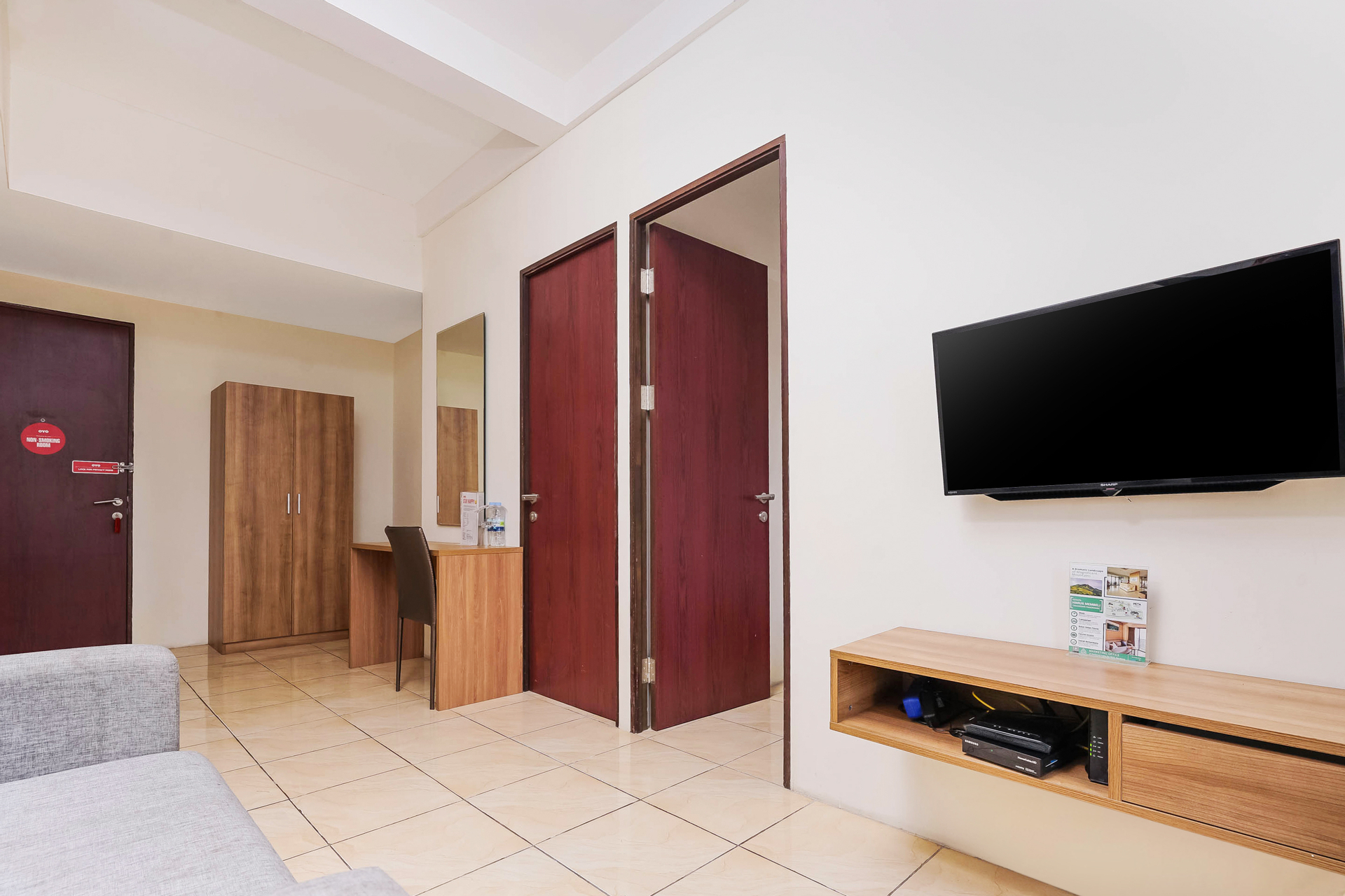 Room 9