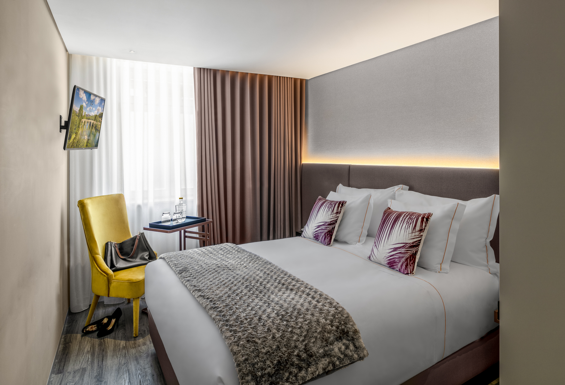Room 7