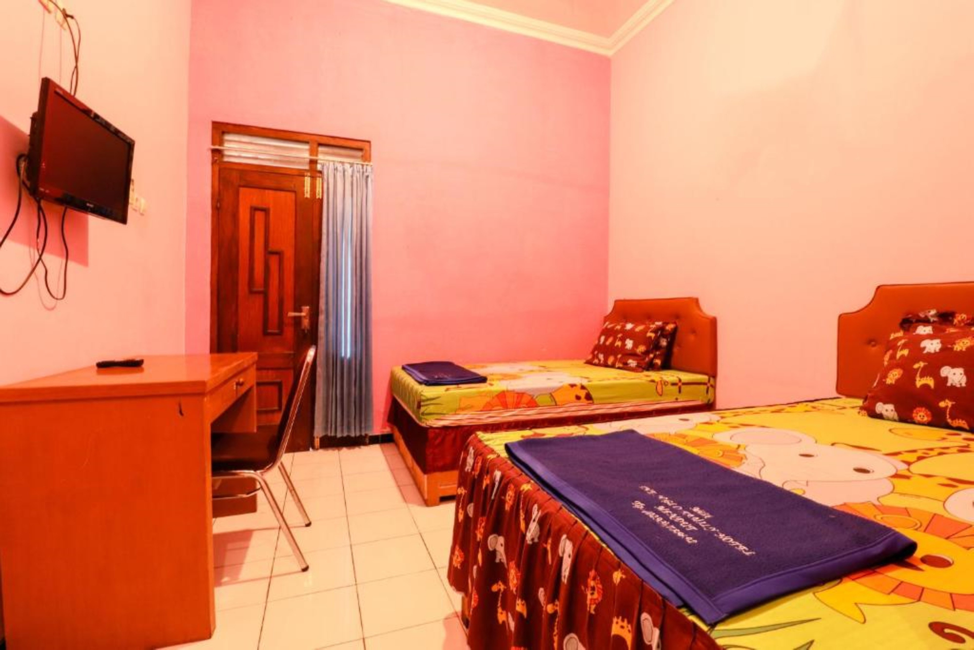 Room 9