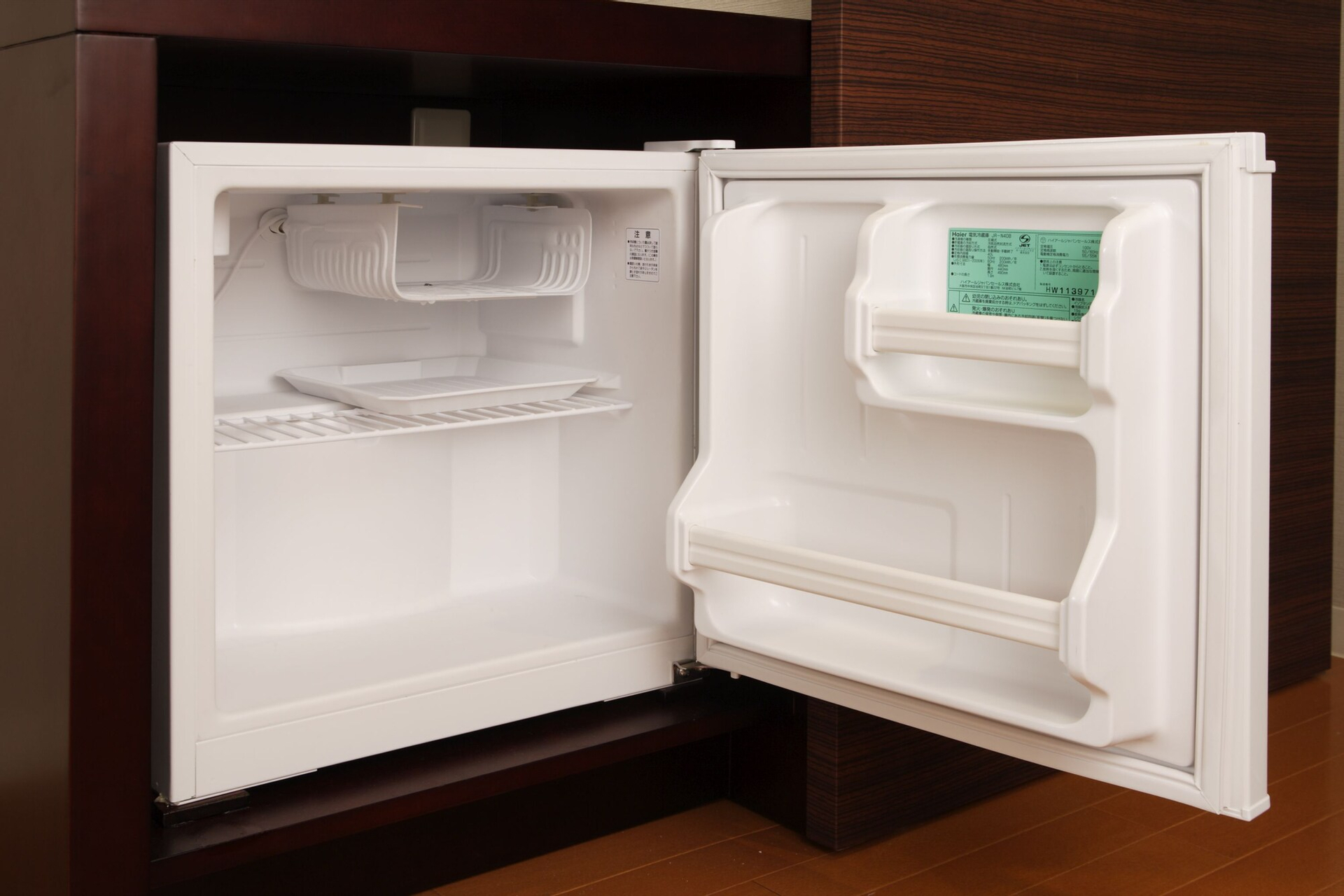 Mini-refrigerator 5