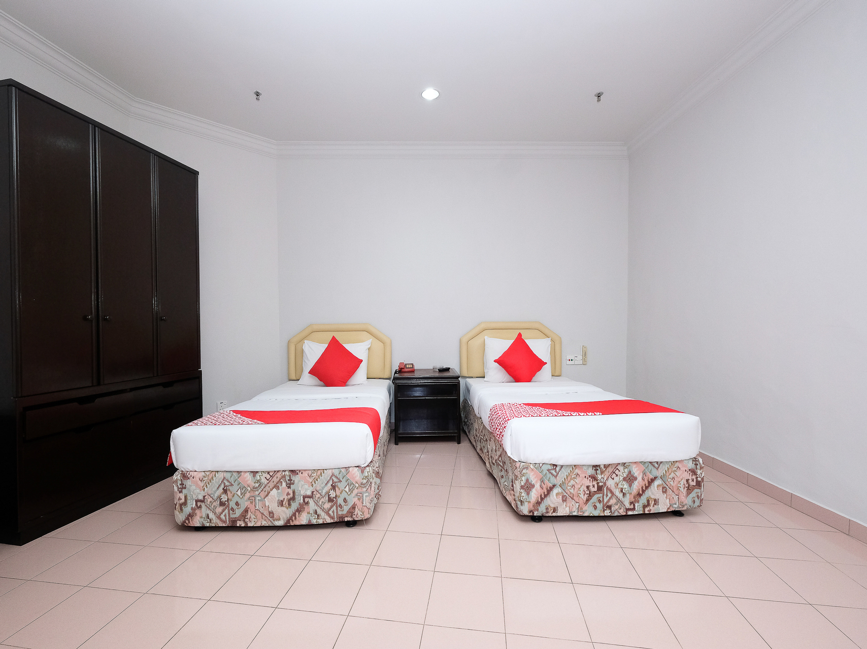 Room 8