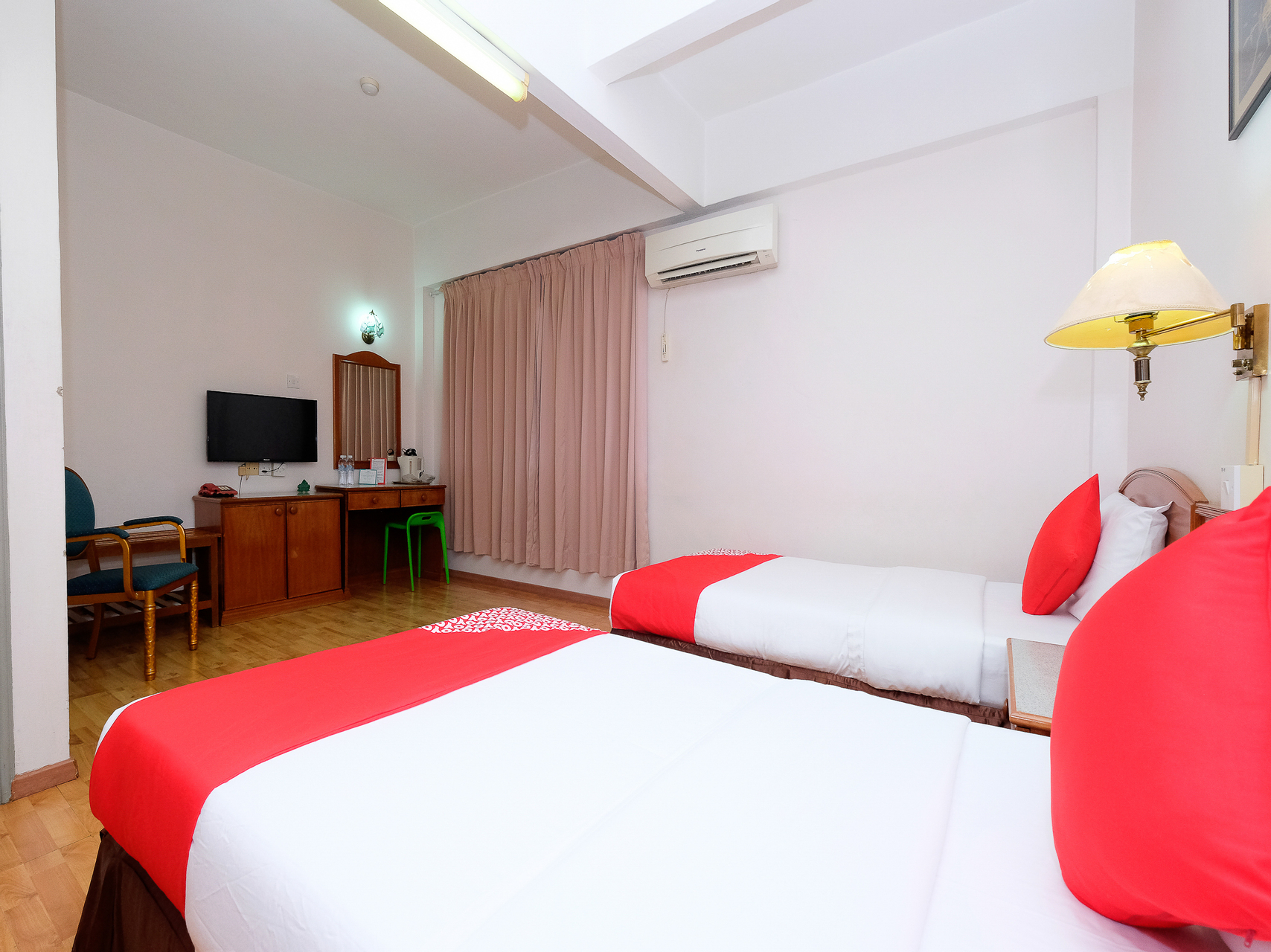 Room 7