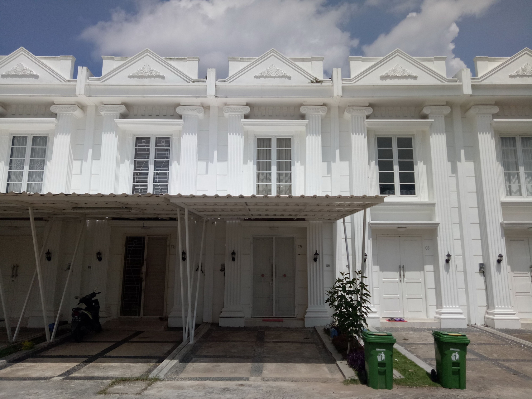 Exterior & Views, T-Rooms Homestay, Palembang