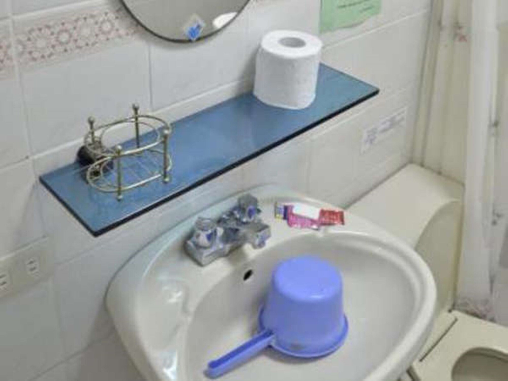 Bathroom sink 15