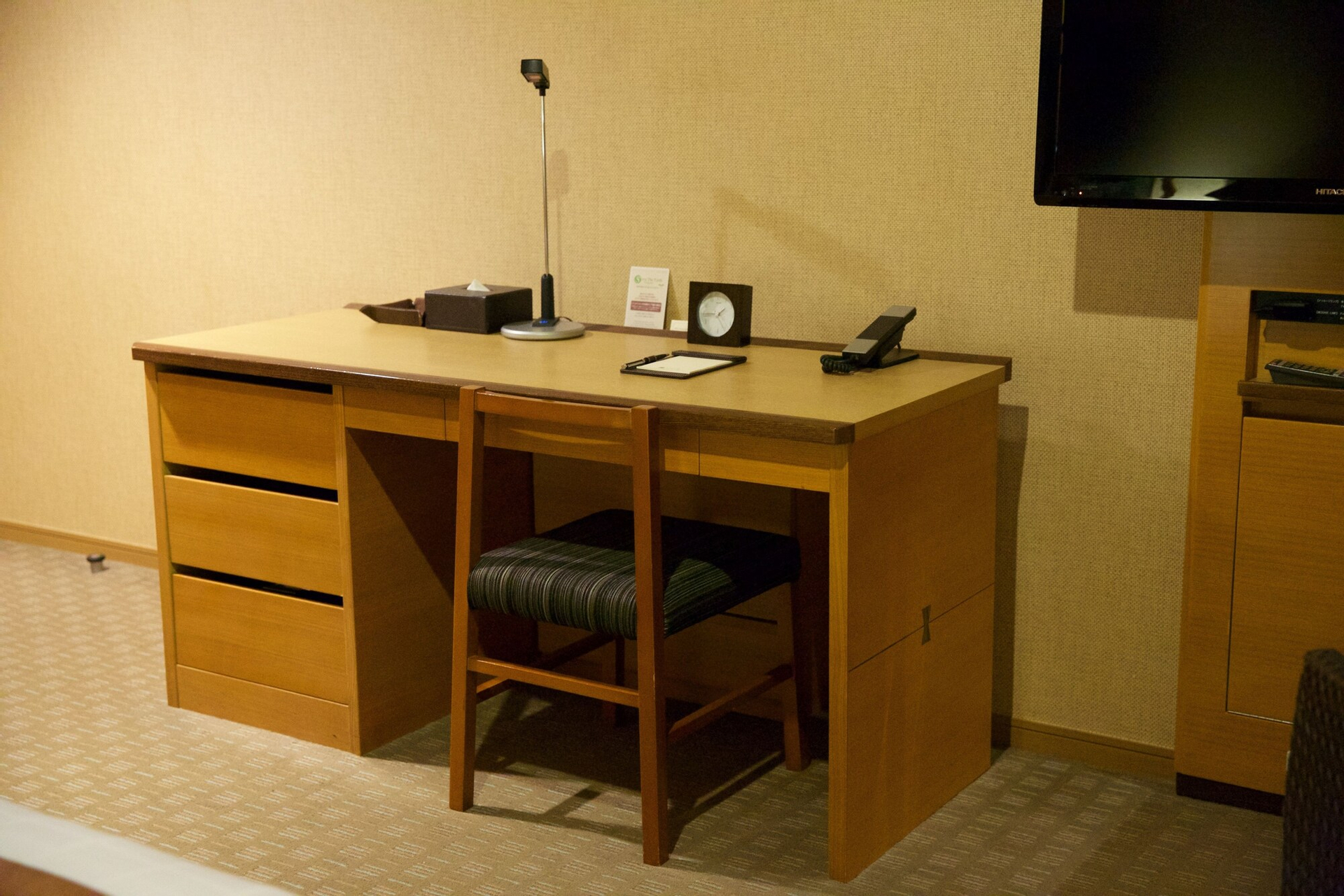Room 28