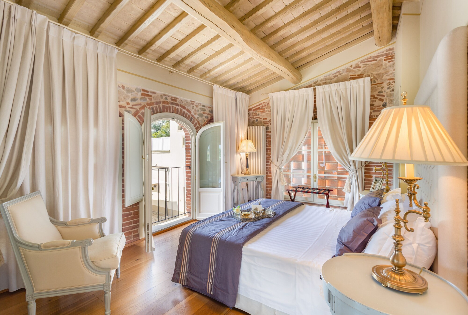 Bedroom, Villa Pitti Amerighi, Pistoia
