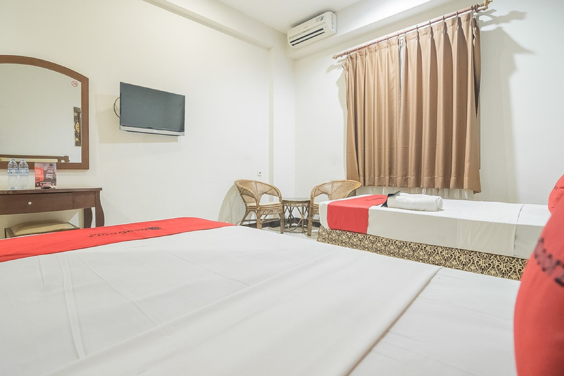 Room 12