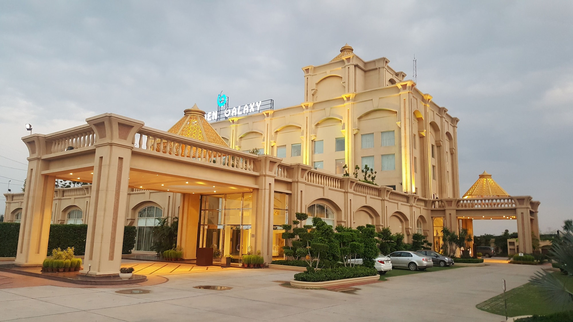 Exterior & Views, Golden Galaxy Hotels & Resorts, Faridabad