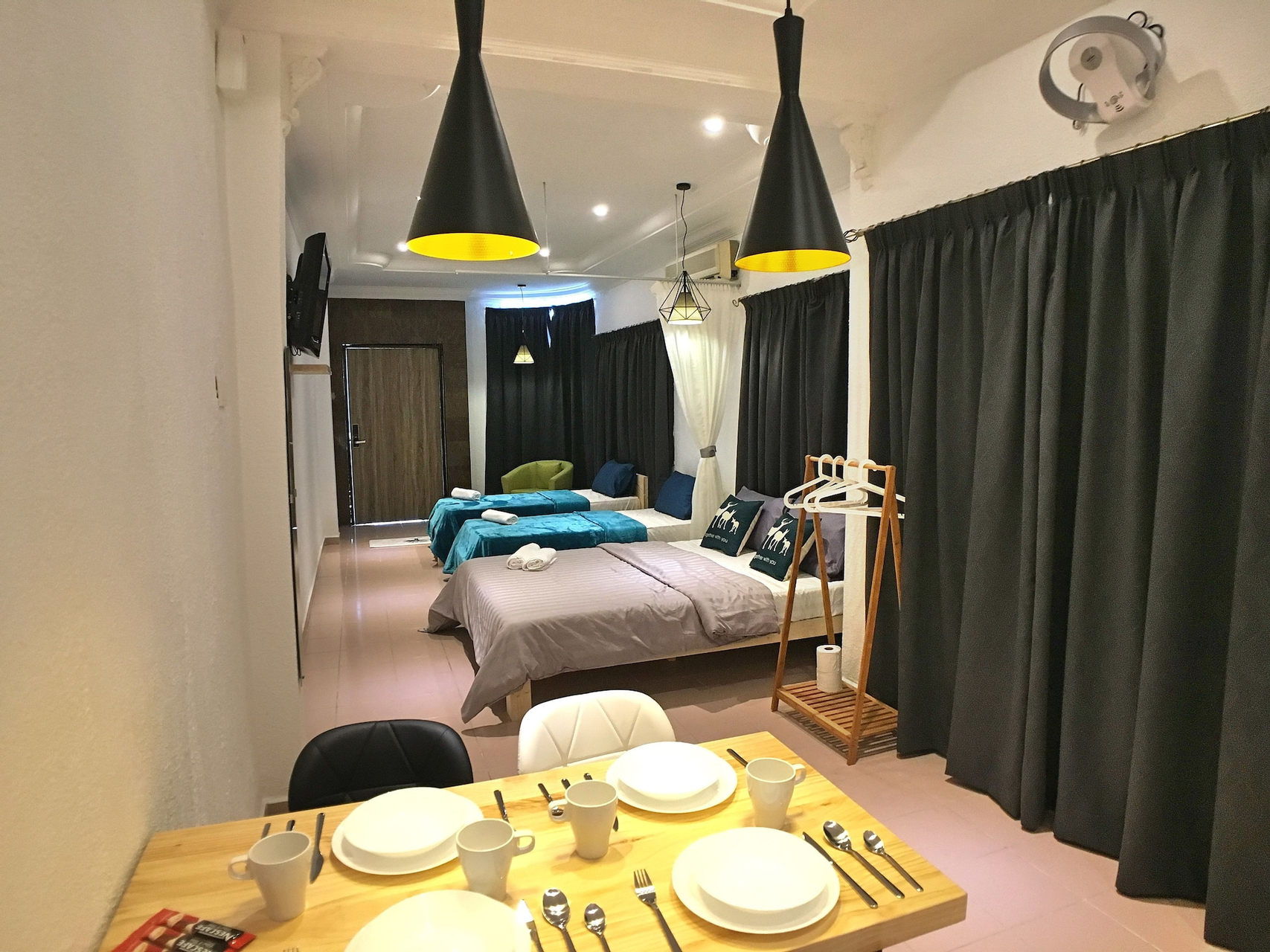 Sport & Beauty, iBook6 Deluxe Family Suite for 4 by iBook Homestay, Pulau Penang