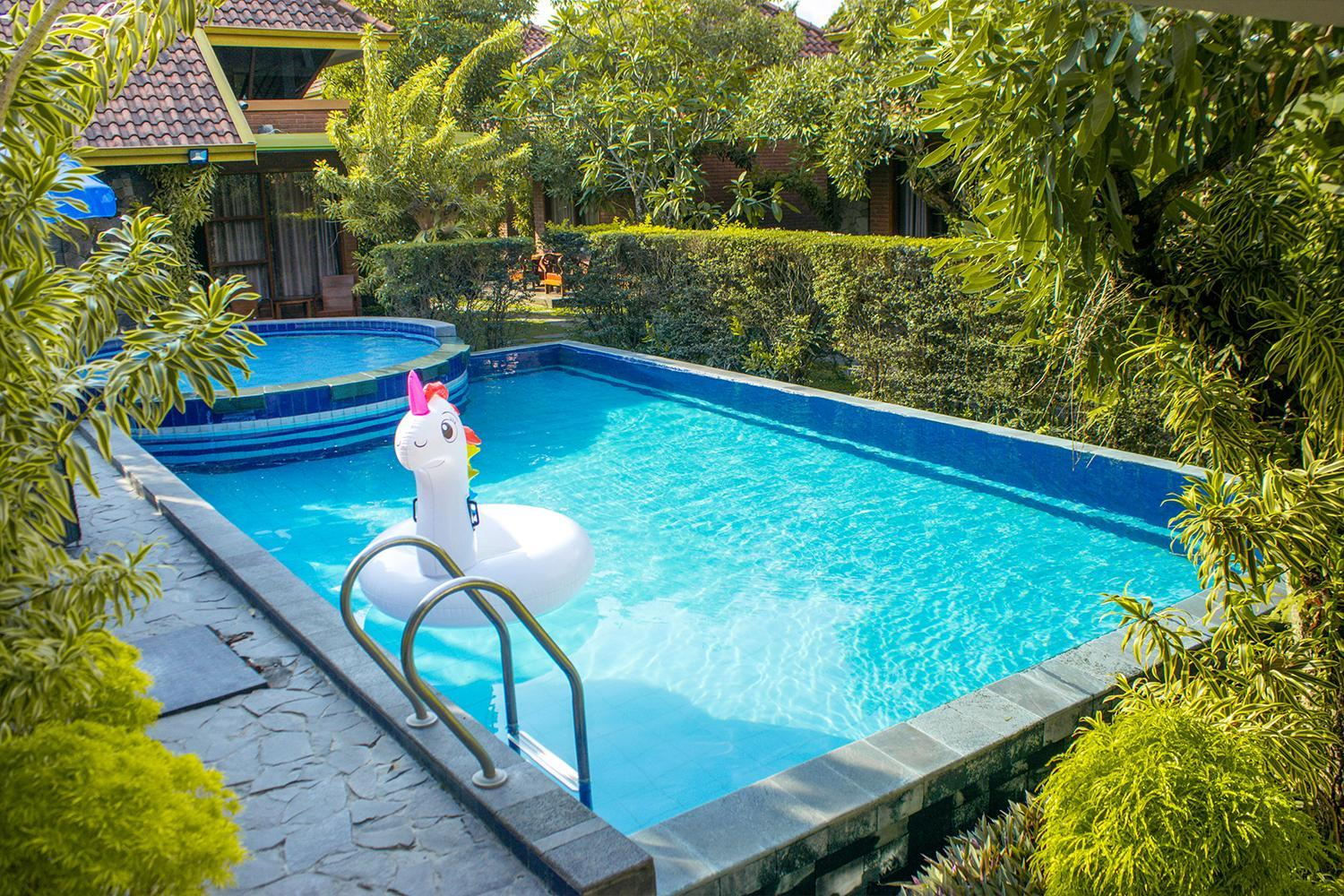 Rumput Hotel Resort & Resto Yogyakarta, Yogyakarta