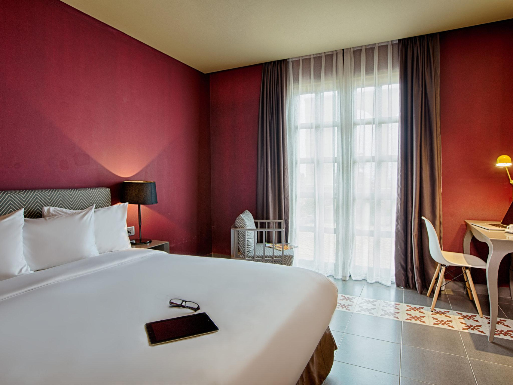 Room 9