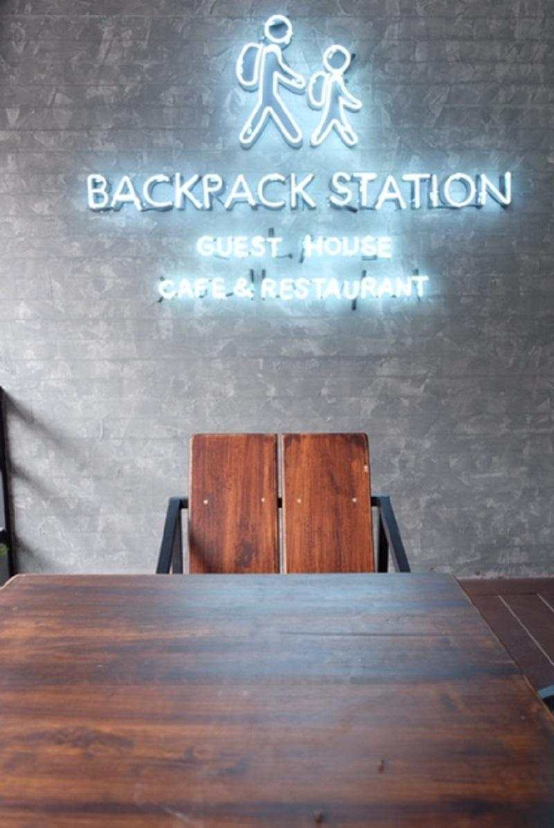 Backpack Station, Wattana