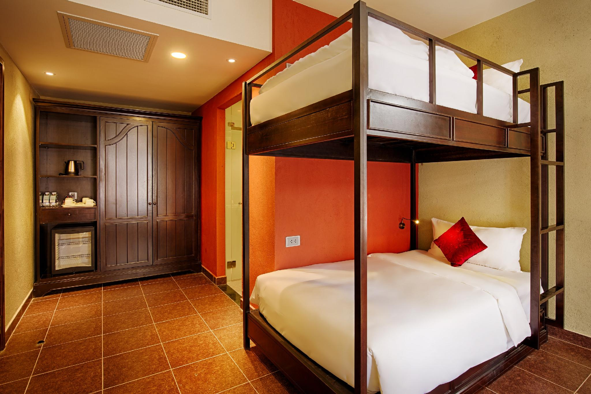 Room 4
