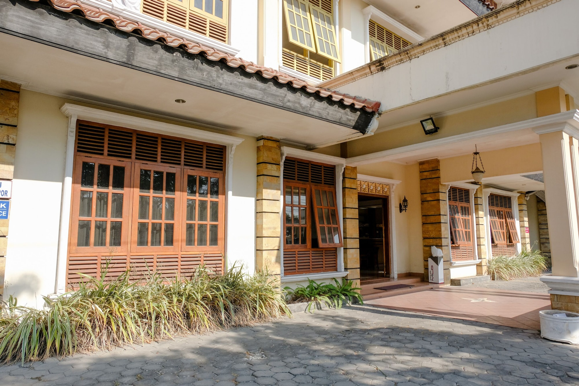 Exterior & Views 2, OYO 1803 Hotel Sarangan Permai, Madiun