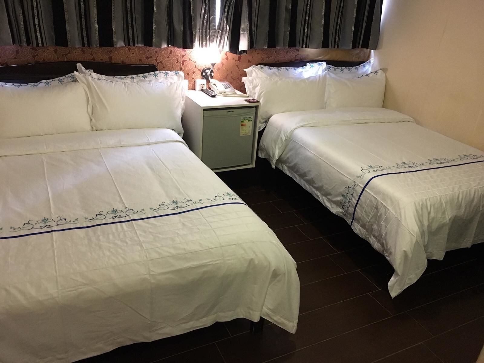Double Room, 2 Double Beds