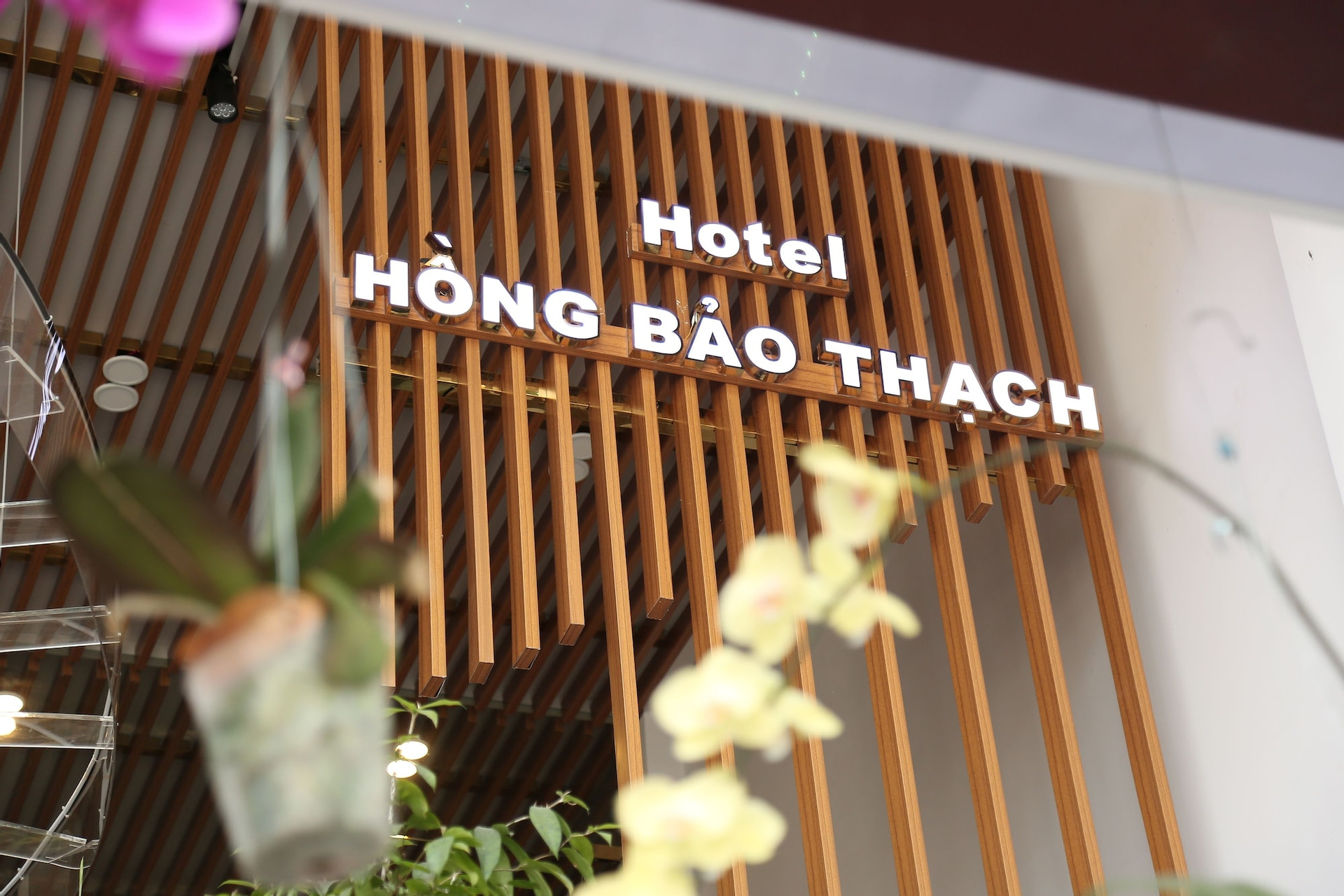 Exterior & Views 1, Hong Bao Thach Hotel, Binh Tan
