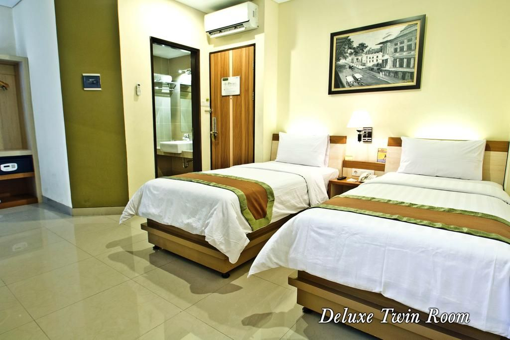 Kamar Deluks Double atau Ranjang Lain