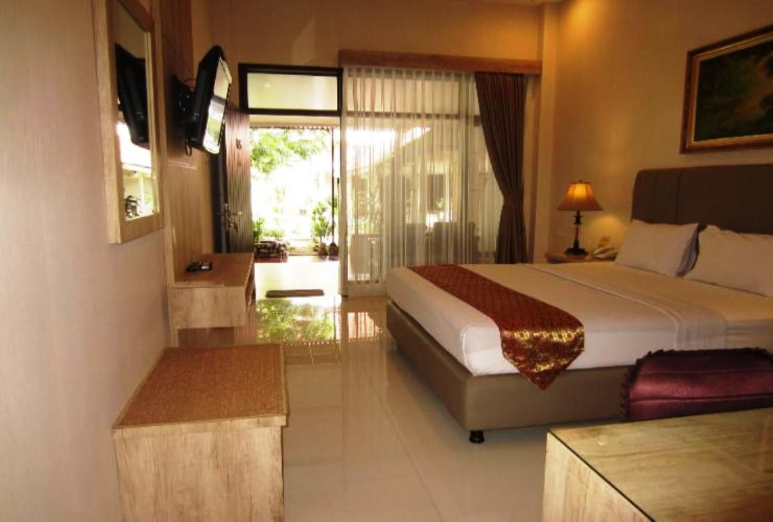 Double Grand Deluxe Room or Other Beds