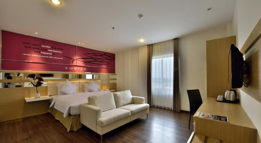 Bedroom 2, Best Hotel Surabaya, Surabaya