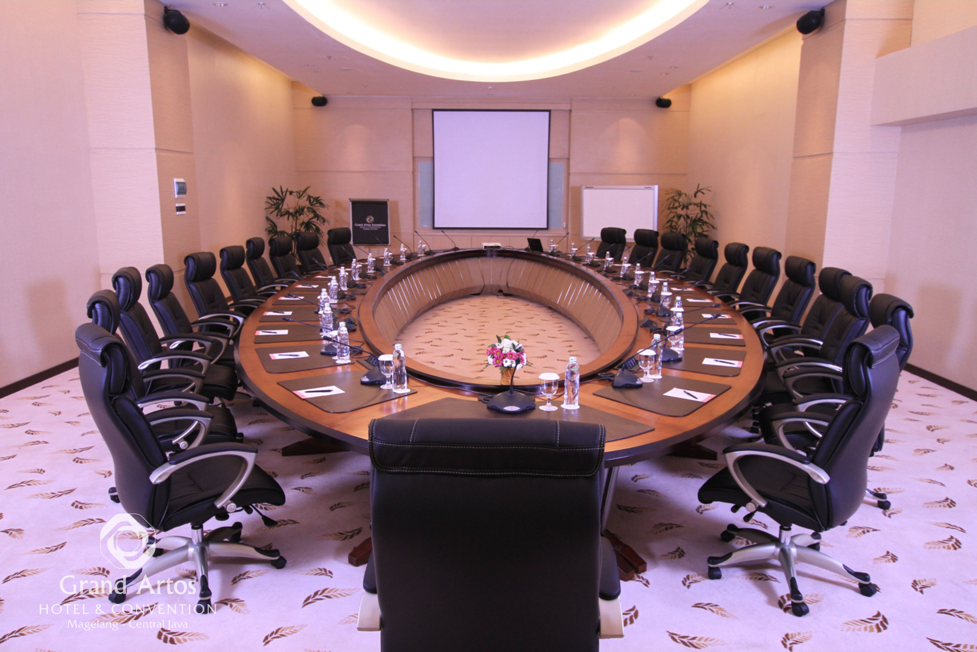 Business Facilities 5, Grand Artos Hotel and Convention Magelang, Magelang