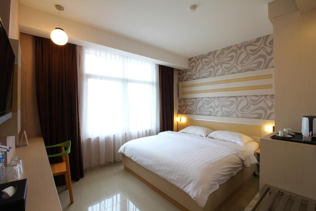 Kamar Deluks Double atau Ranjang Lain