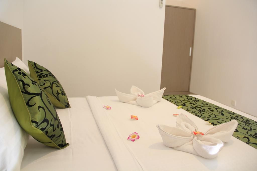 Kamar Standard Double - Pemandangan Kolam Renang