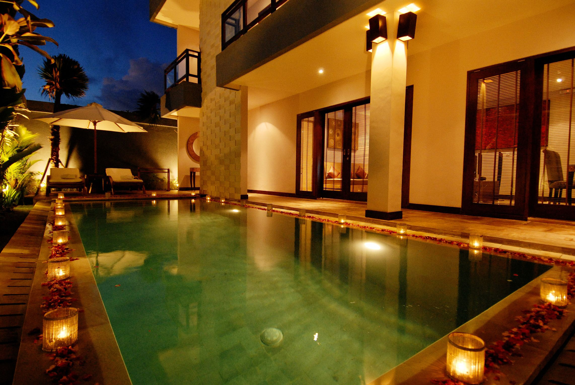 Vila dengan 2 Kamar Tidur Ranjang Double - Pemandangan Kolam Renang
