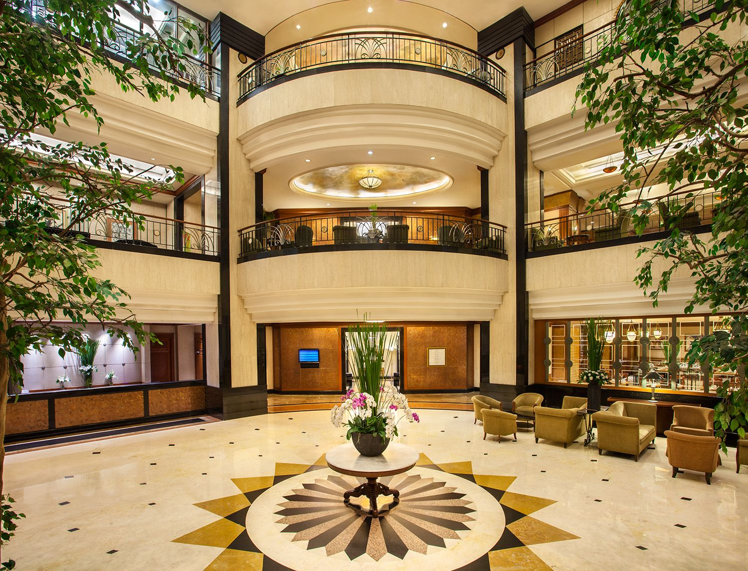 Public Area 2, Menara Peninsula Hotel, Jakarta Barat