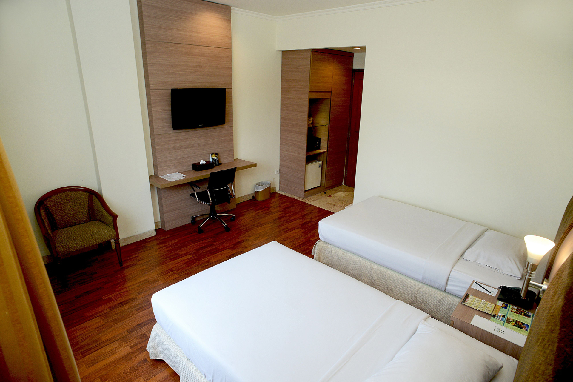 Bed 2