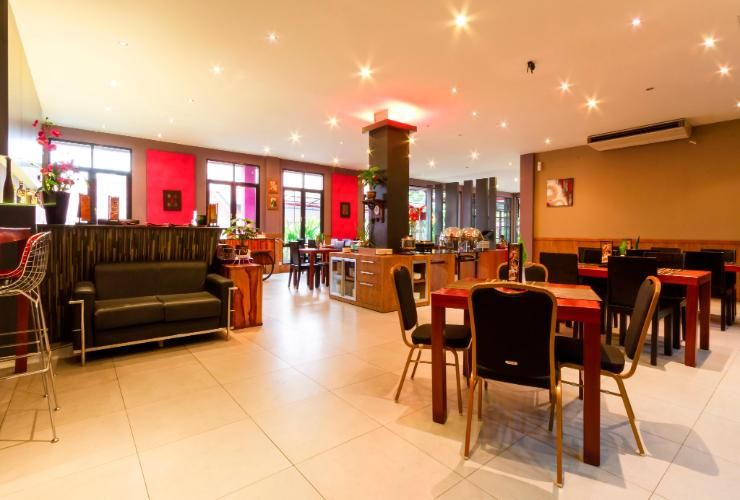 Food & Drinks 5, Plan B Hotel Padang, Padang