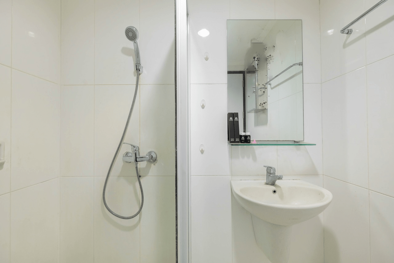 Bathroom 4