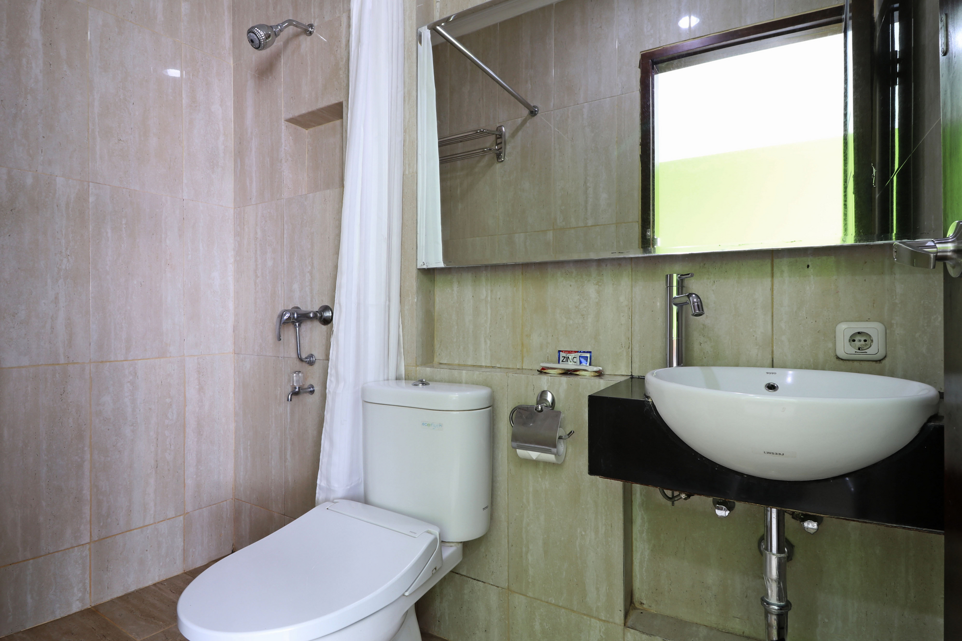 Bathroom 2