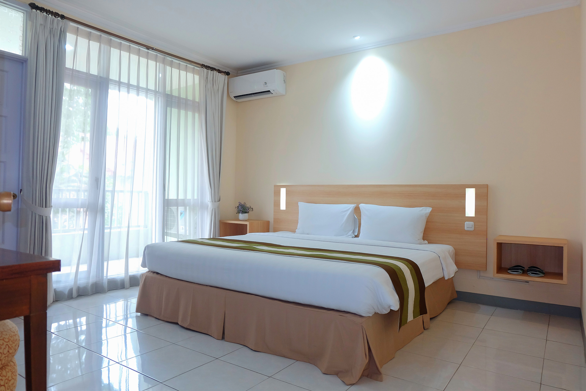 Kamar Keluarga Deluks Double atau Ranjang Lain