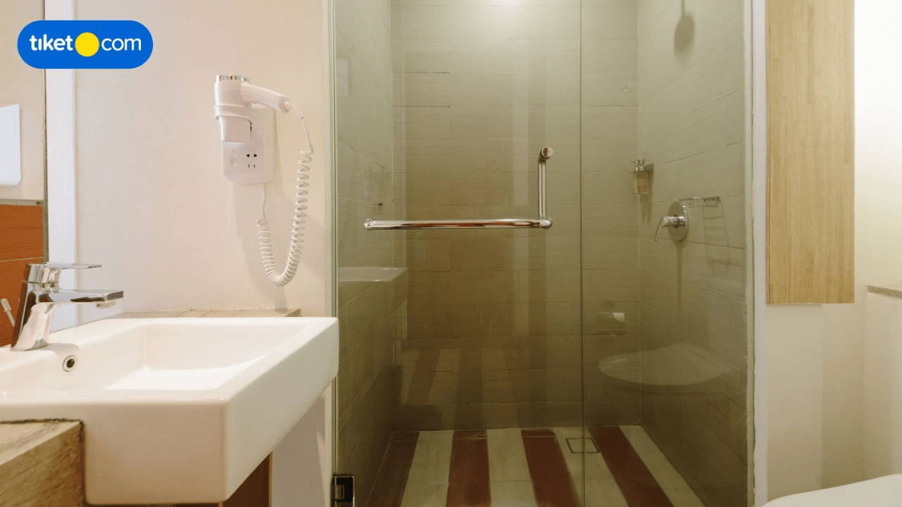 Bathroom 3