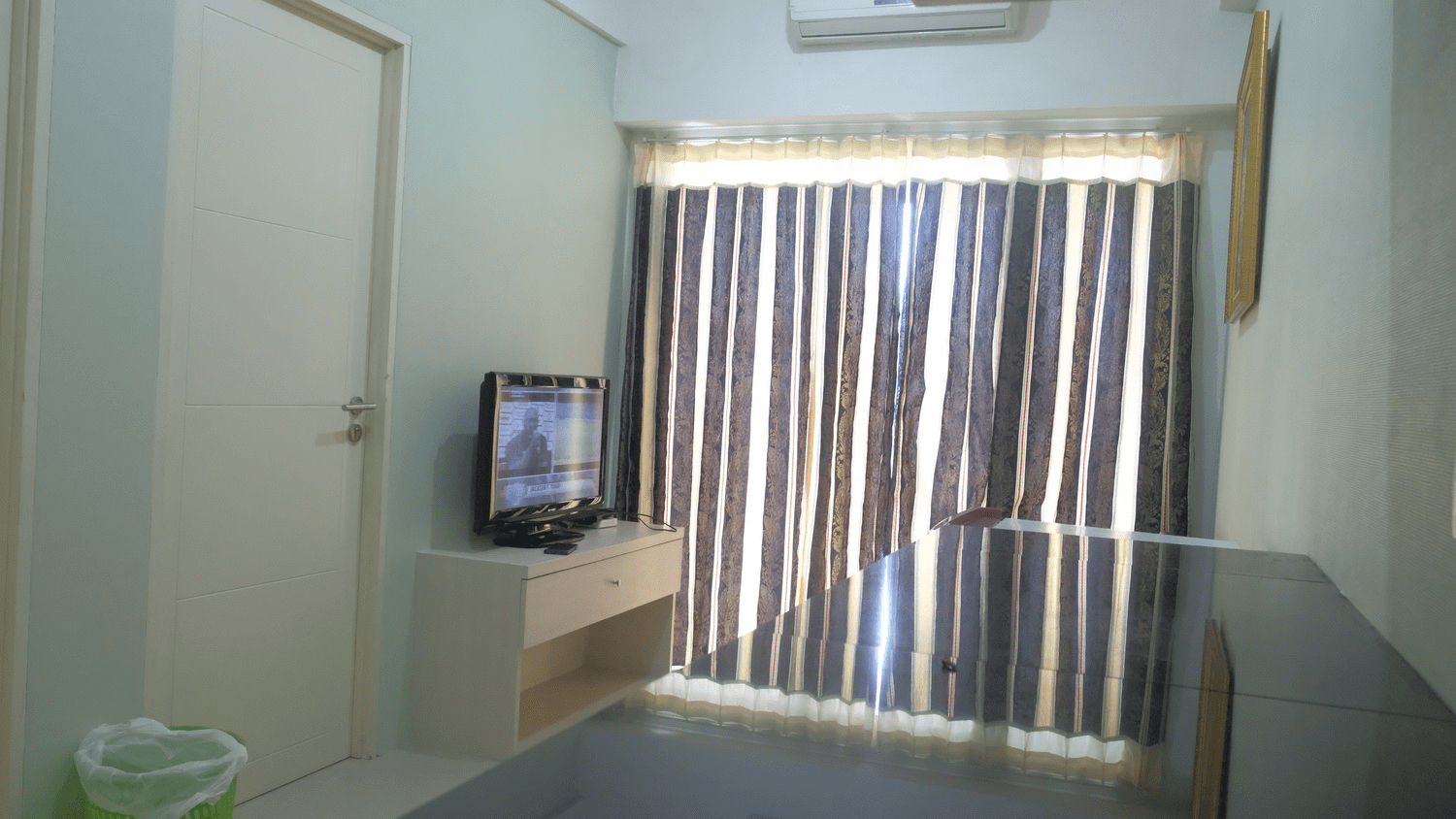 Living Area 4