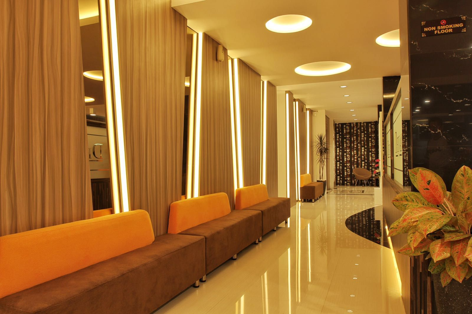 Public Area, Deivan Hotel, Padang