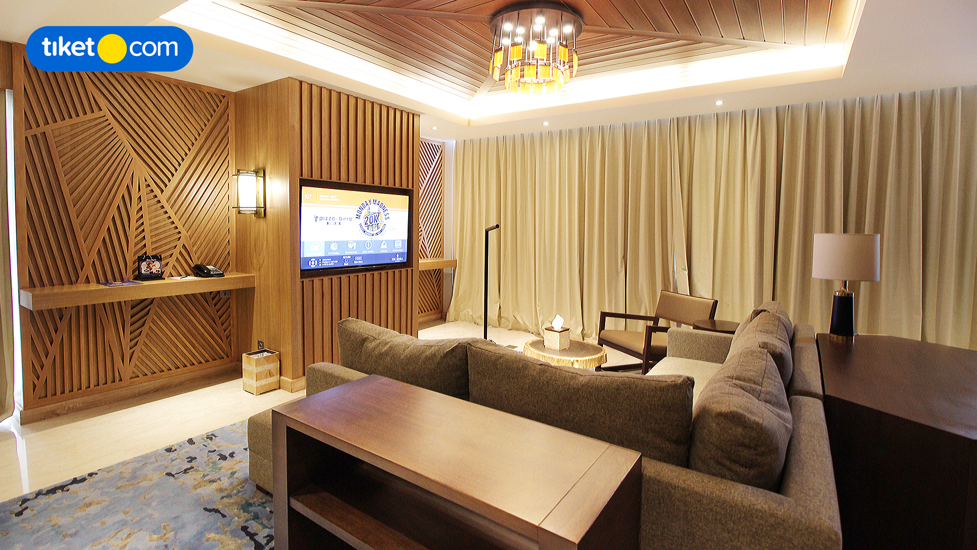 Living Area 8