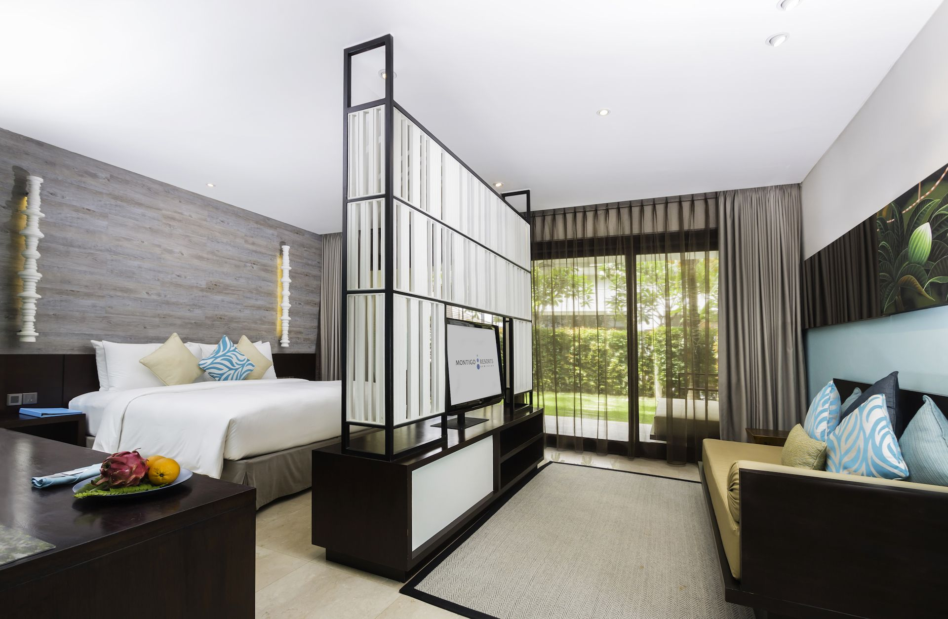 Suite Single atau Ranjang Lain - Pemandangan Taman
