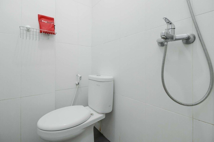 Bathroom 14