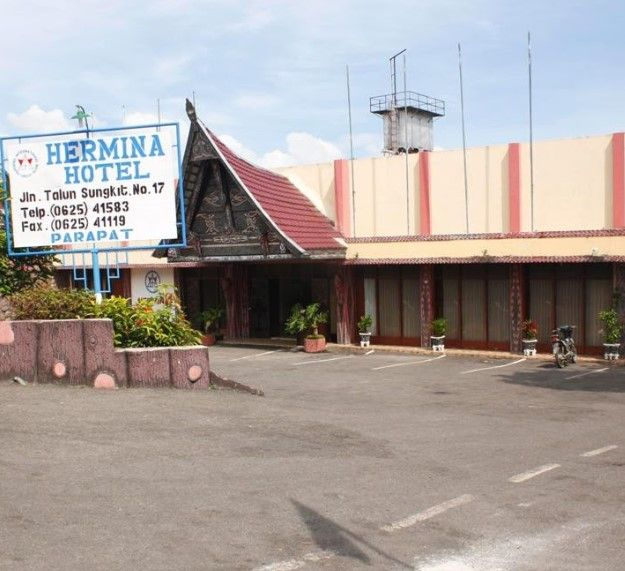 Exterior & Views 1, Hotel Danau Toba International Hermina Parapat, Simalungun